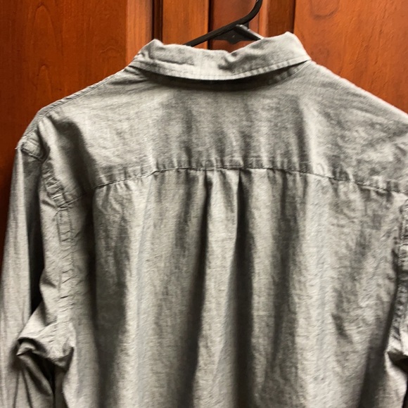 J Crew Mens shirt chambray M slim fit - Picture 3 of 4